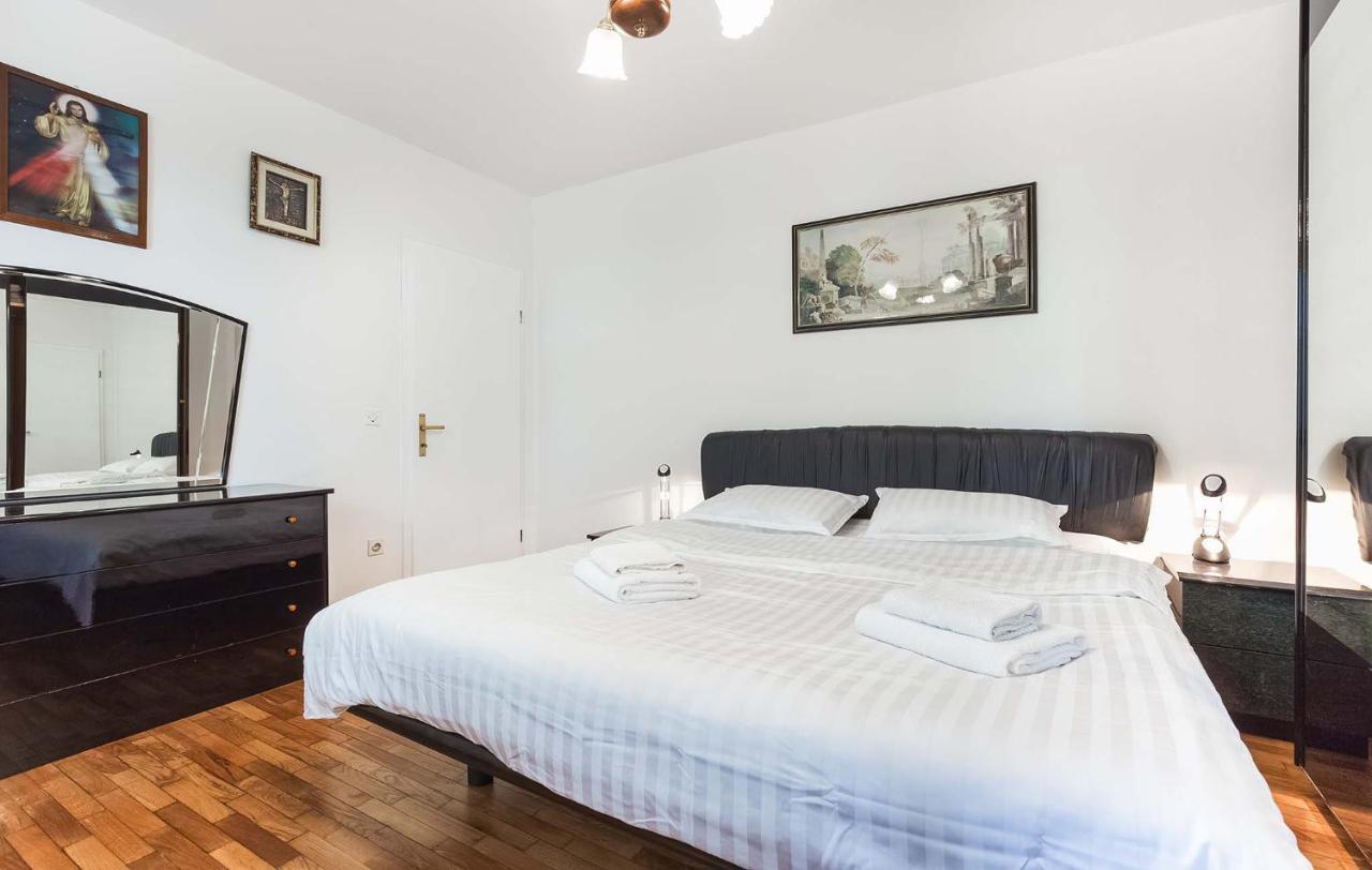 Rino Apartment โปเรช ภายนอก รูปภาพ