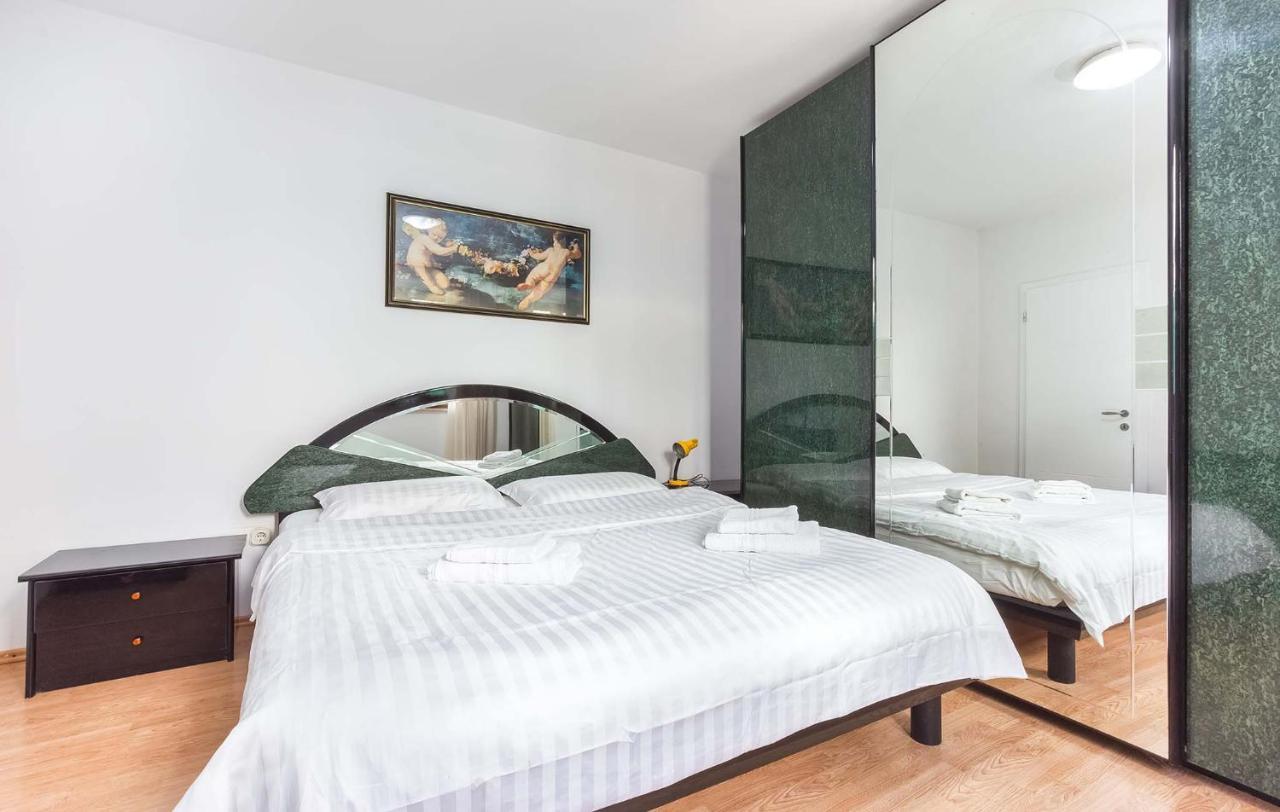 Rino Apartment โปเรช ภายนอก รูปภาพ