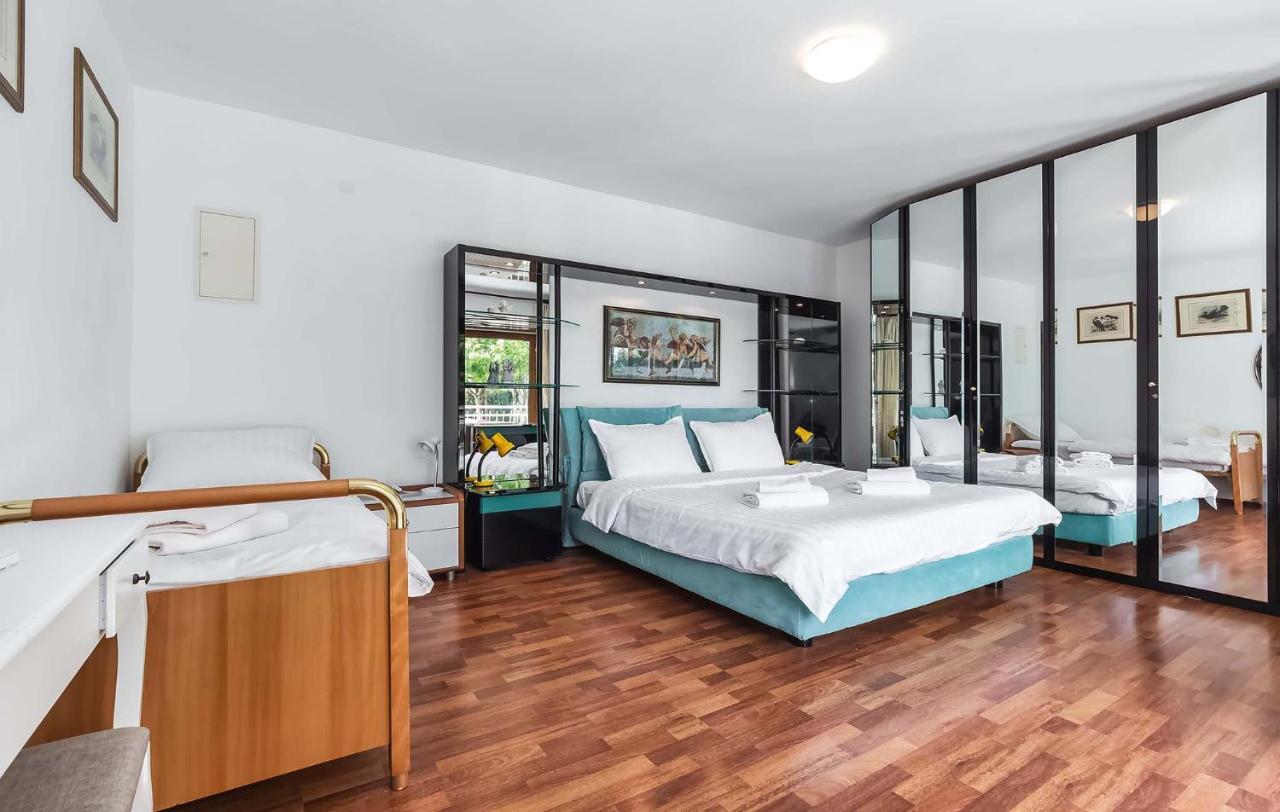 Rino Apartment โปเรช ภายนอก รูปภาพ